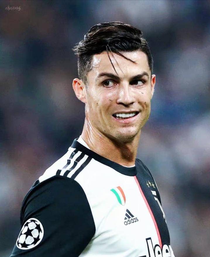 关于出色发挥引发热议!,C罗在尤文图斯比赛中重返赛场比赛高潮迭起的信息 关于出色发挥引发热议!,C罗在尤文图斯比赛中重返赛场比赛高潮迭起的信息