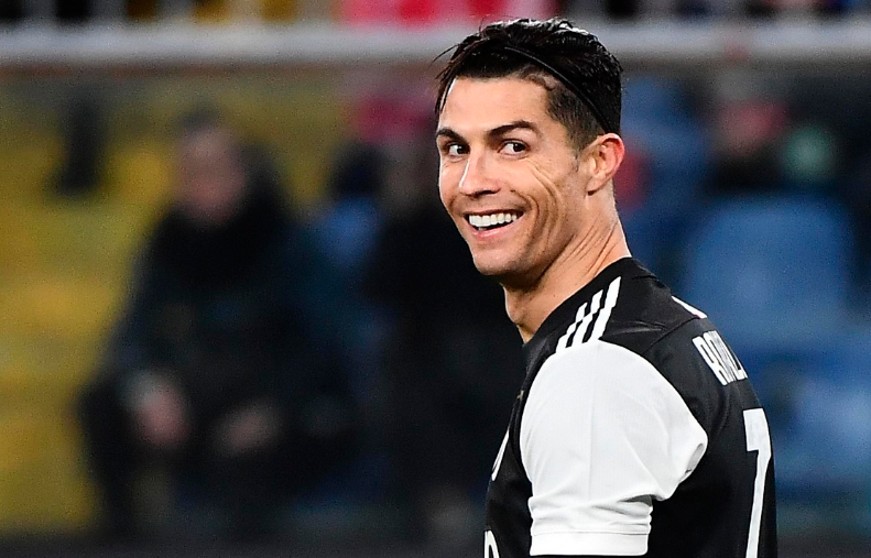 关于出色发挥引发热议!,C罗在尤文图斯比赛中重返赛场比赛高潮迭起的信息 关于出色发挥引发热议!,C罗在尤文图斯比赛中重返赛场比赛高潮迭起的信息